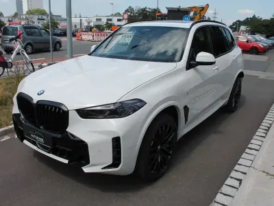 Gebraucht BMW X5 M Sport 286 PS (210 kW) 2024 Weiß SUV