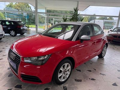 Gebraucht Audi A1 Sportback Attraction 86 PS (63 kW) 2013 Rot Kleinwagen