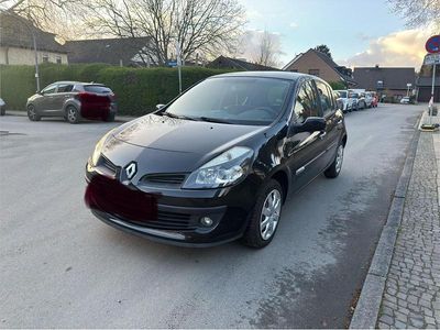 Gebraucht Renault Clio II 74 PS (54 kW) 2007 Schwarz Kleinwagen