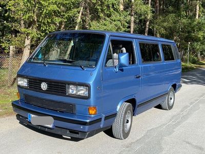 Usado VW Multivan Edition 95 HP (69 kW) 1989 Azul Monovolume