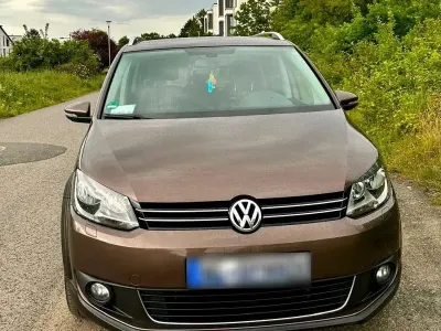 Gebraucht VW Touran Cross Highline 140 PS (102 kW) 2013 Braun Van / Kleinbus