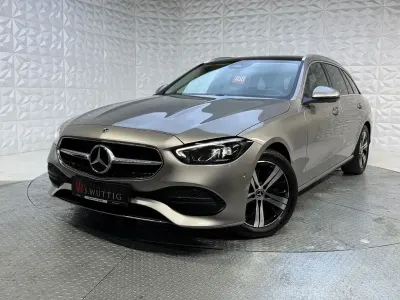 Gebraucht Mercedes C200 Avantgarde 163 PS (119 kW) 2023 Silber Limousine