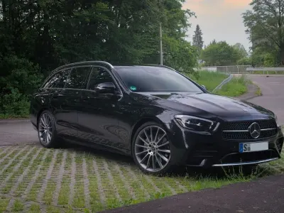 Gebraucht Mercedes E200 AMG line 197 PS (144 kW) 2022 Schwarz Limousine