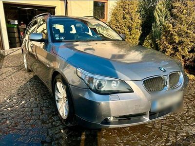 Usata BMW 530 218 CV (160 kW) 2005 Grigio Station wagon
