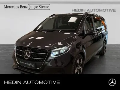 Gebraucht Mercedes V220 Style 163 PS (119 kW) 2025 Grau Van / Kleinbus