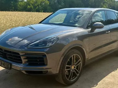 Gebraucht Porsche Cayenne 462 PS (339 kW) 2021 Grau SUV