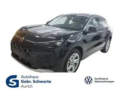 Second-hand VW T-Roc Style 150 CP (110 kW) 2026 Negru SUV