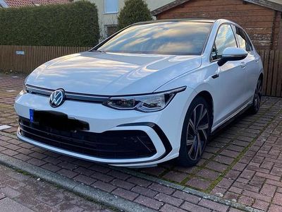 Gebraucht VW Golf VIII R-line 150 PS (110 kW) 2022 Weiß Limousine