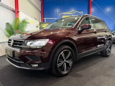 Gebraucht VW Tiguan Highline 150 PS (110 kW) 2019 Rot SUV