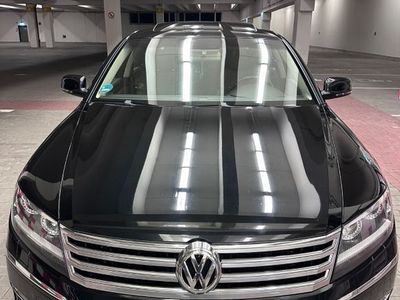 VW Phaeton