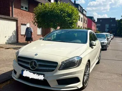 Gebraucht Mercedes A180 AMG 122 PS (89 kW) 2014 Weiß Kleinwagen