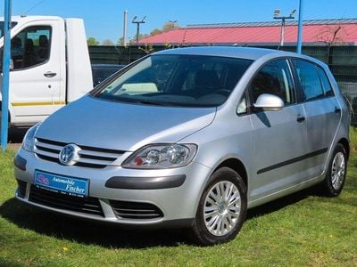 Usado VW Golf IV Trendline 102 HP (75 kW) 2005 Prateado Sedan