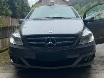 Gebraucht Mercedes B180 110 PS (80 kW) 2008 Grau Van / Kleinbus