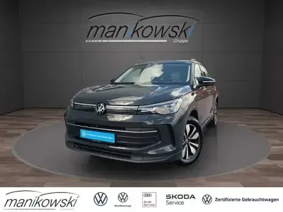 Gebraucht VW Tiguan Goal 150 PS (110 kW) 2025 Grau SUV