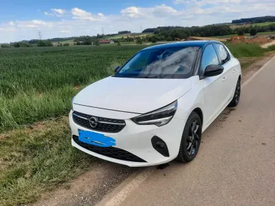 Używany Opel Corsa 101 KM (74 kW) 2019 Biały Hatchback