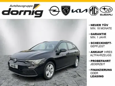 Gebraucht VW Golf VIII 110 PS (80 kW) 2022 Deep black perleffekt (schwarz) Kombi