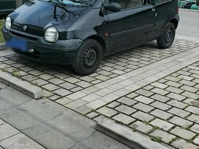 Second-hand Renault Twingo 58 CP (42 kW) 2000 Negru Hatchback