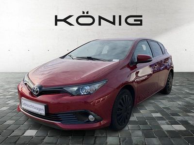 Gebraucht Toyota Auris Team 116 PS (85 kW) 2018 Rot Limousine
