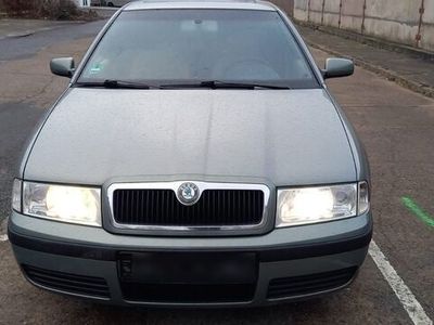 gebraucht Skoda Octavia motor 2,0 Benzin