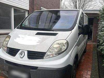 Second-hand Renault Trafic 90 CP (66 kW) 2008 Alb Monovolum