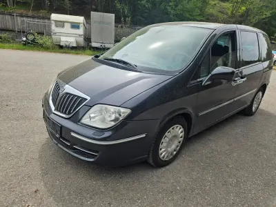 Gebraucht Lancia Phedra 170 PS (125 kW) 2008 Grau Van / Kleinbus