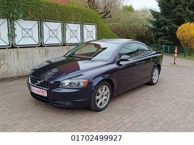 Second-hand Volvo C70 Momentum 140 CP (102 kW) 2006 Albastru Cabrio