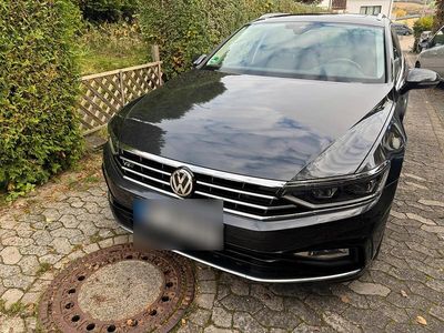 Gebraucht VW Passat R-line 240 PS (176 kW) 2019 Braun Kombi