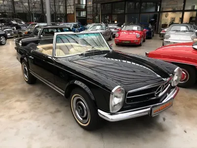 Gebraucht Mercedes 230 150 PS (110 kW) 1964 Schwarz Cabrio