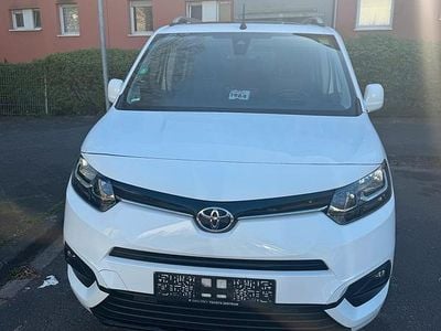 Second-hand Toyota Proace Verso City 131 CP (96 kW) 2021 Alb Break