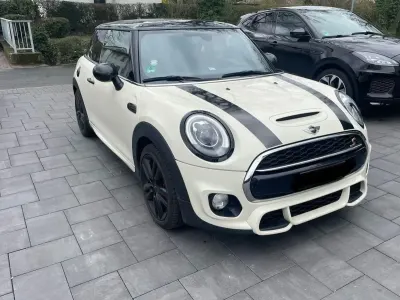 Używany Mini John Cooper Works 192 KM (141 kW) 2017 Biały Hatchback