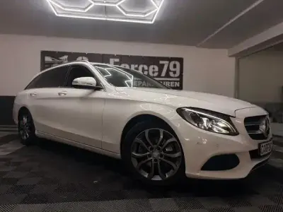 Gebraucht Mercedes C200 184 PS (135 kW) 2015 Weiß Kombi