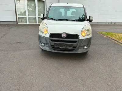 Gebraucht Fiat Doblò 90 PS (66 kW) 2011 Weiß Van / Kleinbus