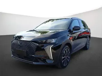 Gebraucht DS Automobiles DS7 Crossback Performance 131 PS (96 kW) 2024 Schwarz perla nera (metallic) SUV