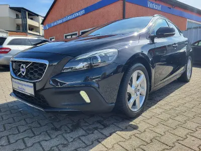 Gebraucht Volvo V40 CC You! 179 PS (131 kW) 2014 Schwarz Kombi