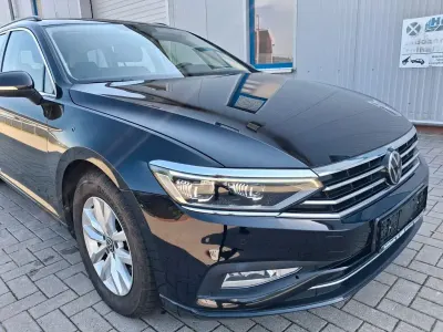 Gebraucht VW Passat Business 150 PS (110 kW) 2022 Schwarz Kombi