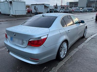 Gebraucht BMW 520 170 PS (125 kW) 2004 Silber Limousine