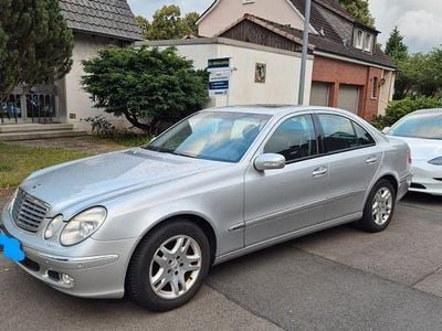 Mercedes E320