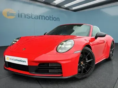 Gebraucht Porsche 992 394 PS (289 kW) 2025 Rot