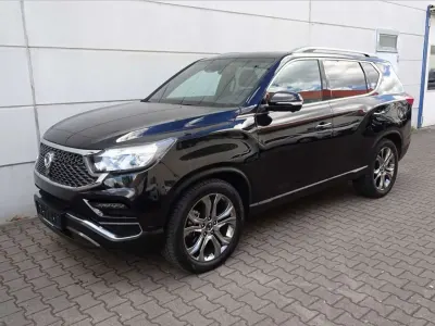 Gebraucht SsangYong Rexton 181 PS (133 kW) 2019 Schwarz SUV
