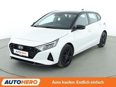 Gebraucht Hyundai i20 Intro Edition 101 PS (74 kW) 2021 Weiß Kleinwagen