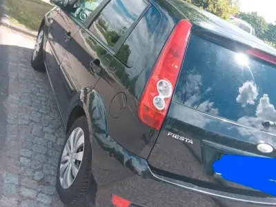 Gebraucht Ford Fiesta 69 PS (50 kW) 2008 Schwarz Kleinwagen