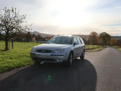 Gebraucht Ford Mondeo 145 PS (106 kW) 2005 Silber Kombi