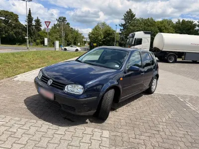 Gebraucht VW Golf IV 105 PS (77 kW) 1998 Blau Kleinwagen
