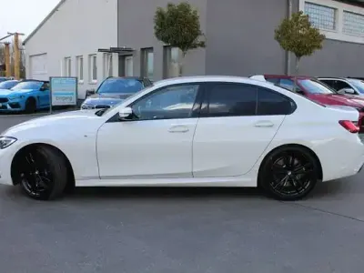 Gebraucht BMW 330 M Sport 286 PS (210 kW) 2021 Alpinweiss iii Limousine