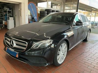 Schwarz Gebraucht 2018 Mercedes E200 Avantgarde Limousine | 25.950 € (Fairer Preis)