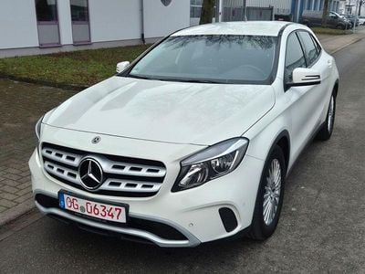 Gebraucht Mercedes GLA220 177 PS (130 kW) 2017 Weiß SUV