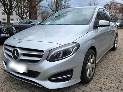 Gebraucht Mercedes B200 136 PS (100 kW) 2018 Silber Van / Kleinbus