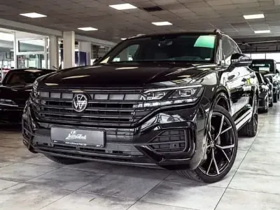 Usata VW Touareg R-line 286 CV (210 kW) 2023 Nero SUV