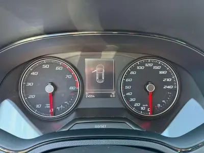 Usata Seat Arona XCELLENCE 110 CV (80 kW) 2022 Rosso SUV