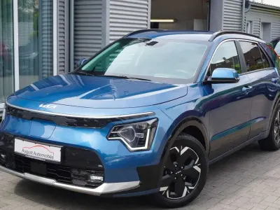 Gebraucht Kia e-Niro 150 kW (204 PS) 2024 Blau SUV